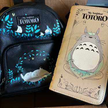 Her Universe Studio Ghibli Neighbor Totoro deals Floral Slouch Backpack Card Holder