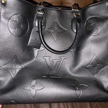 “Louis Vuitton” Black Tote