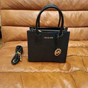 Excellent condition MICHAEL KORS shoulder bag