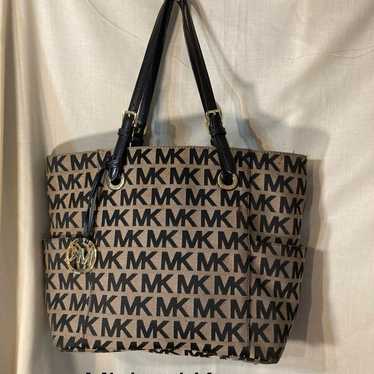 MICHAEL KORS LOGO SIGNATURE TOTE BAG