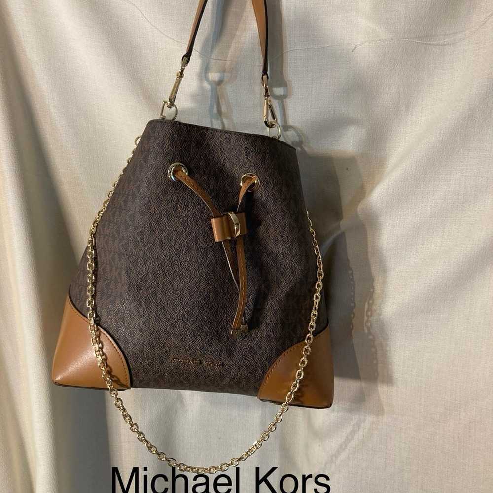 MICHAEL KORS women’s LOGO BUCKET BAG - image 1