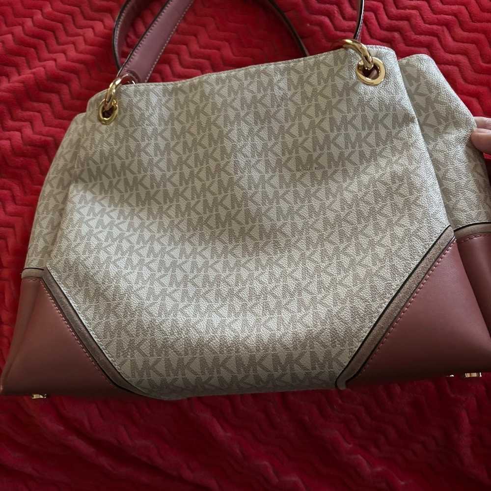 Michael Kors gorgeous purse - image 5