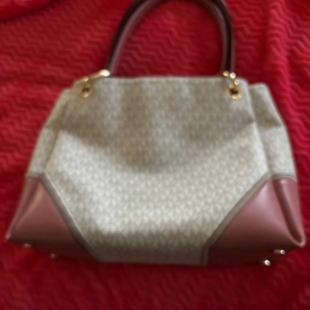 Michael Kors gorgeous purse - image 6