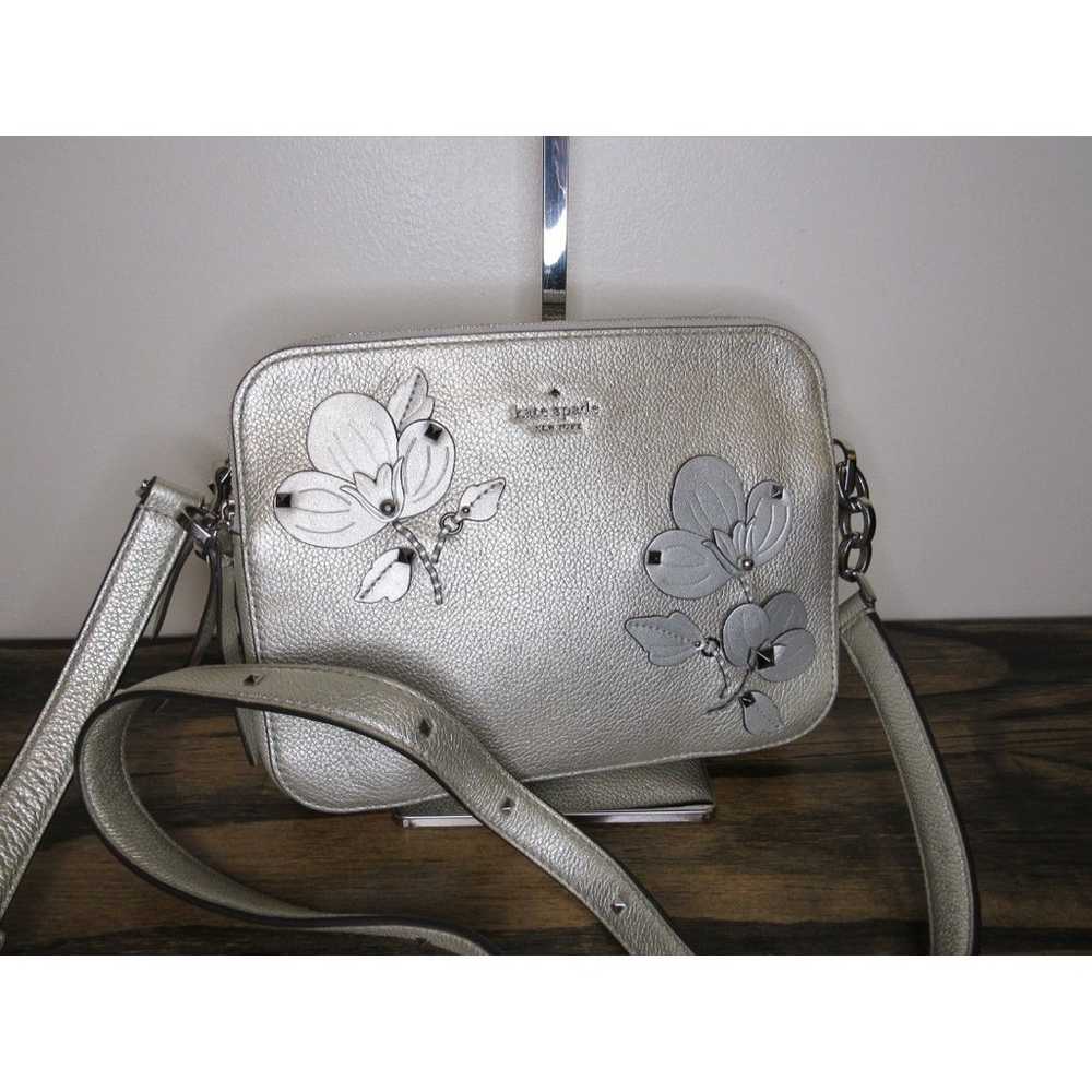 Kate Spade Silver Pebble Grain Larchmont Avenue C… - image 1