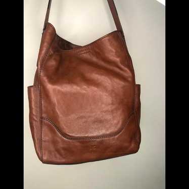 Classic Frye Hobo Leather Tote  Timeless Elegance… - image 1