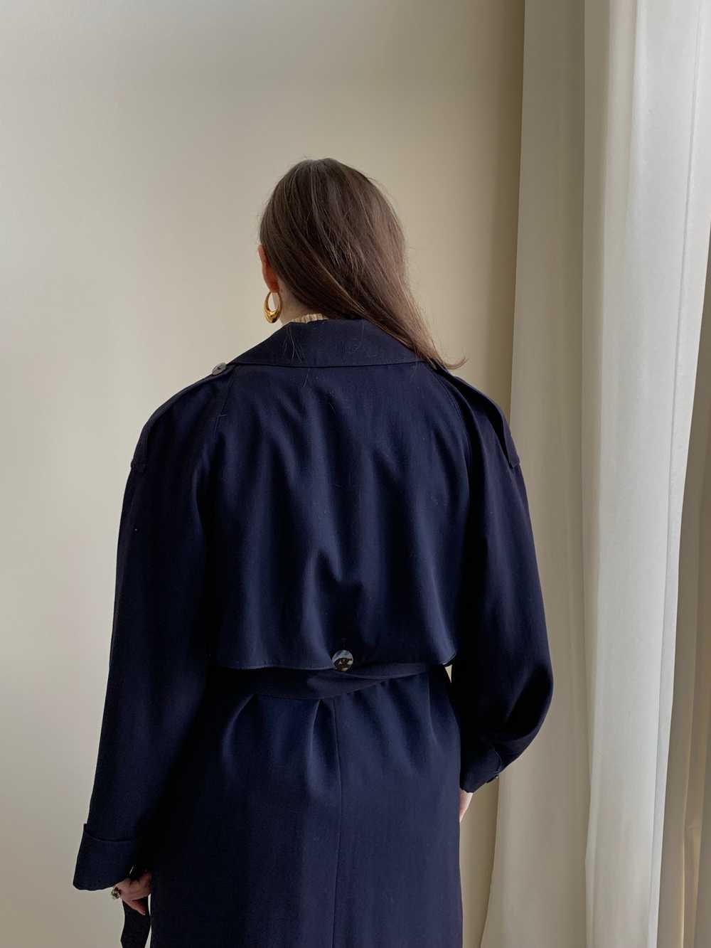 Vintage navy trench - image 2