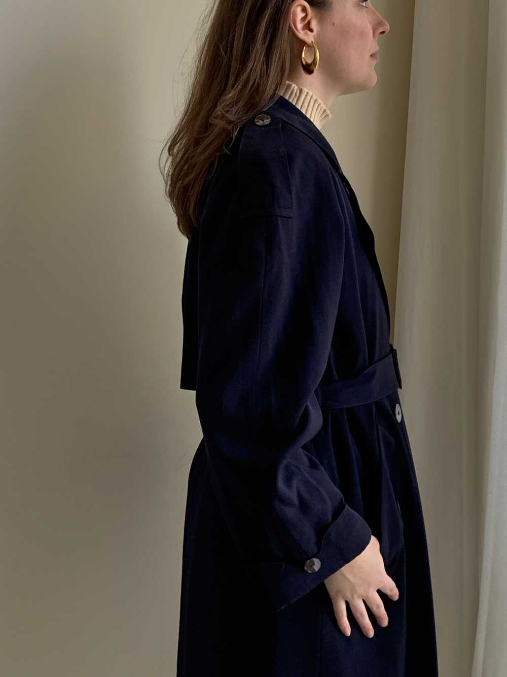 Vintage navy trench - image 4