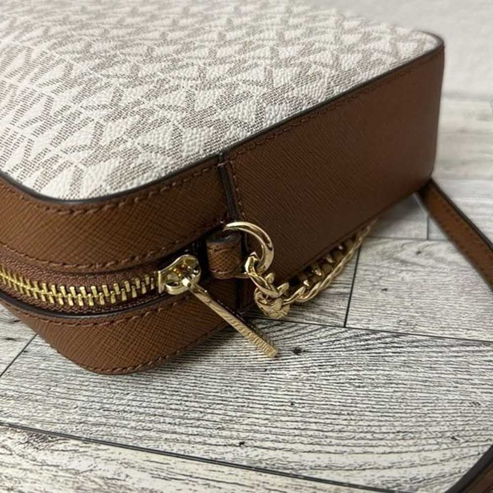 Michael Kors Jet Set Crossbody EUC - image 10