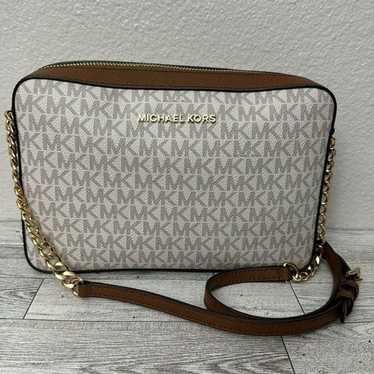 Michael Kors Jet Set Crossbody EUC - image 1