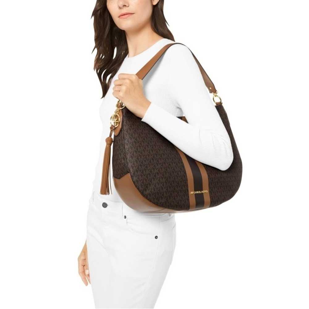 Michael Kors Brooke Signature Hobo Bag Signature … - image 2