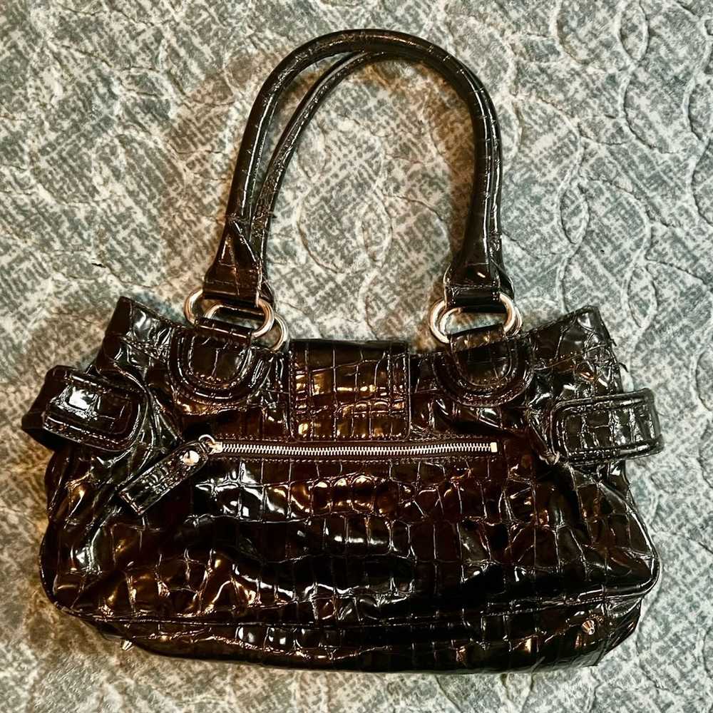 VINTAGE SHINY BLACK LARGE GUESS PURSE - image 2