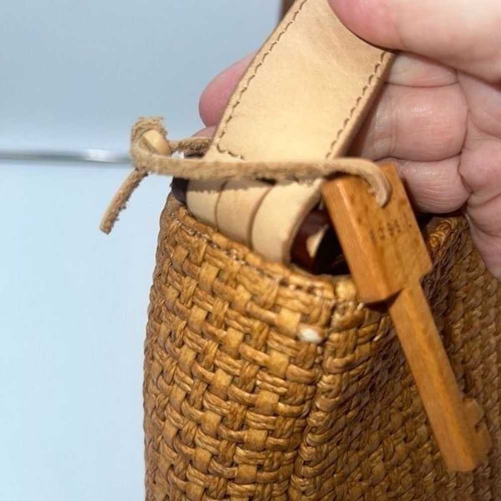 Fossil Vintage Raffia and Leather Shoulder Bag wi… - image 5