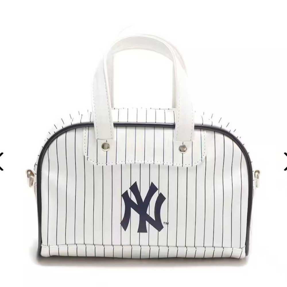 【Great condition!】Atmos Boston Bag MLB - image 1