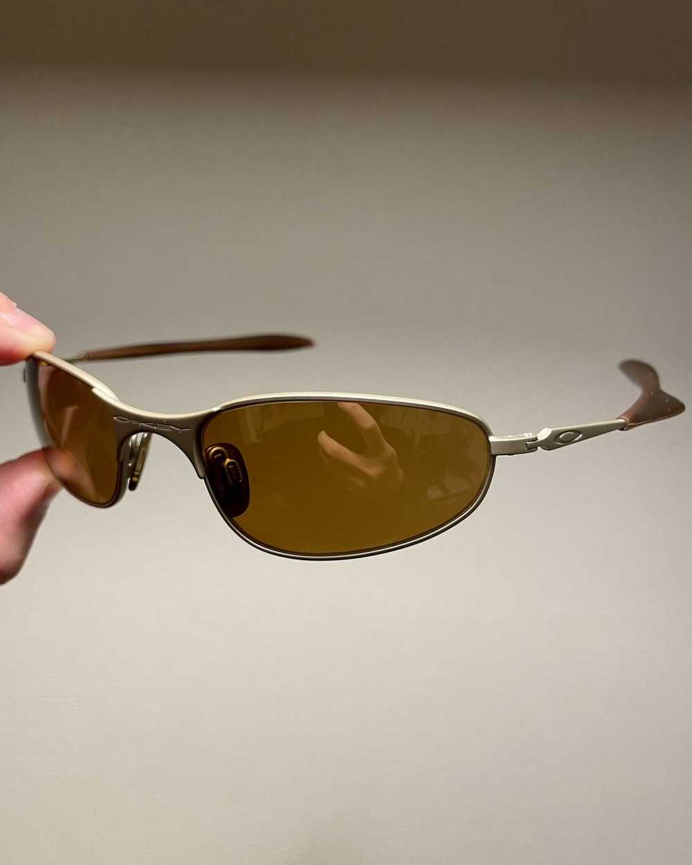 Oakley OAKLEY OAKLEY A WIRE Gen1 PLATINUM SUNGLAS… - image 1