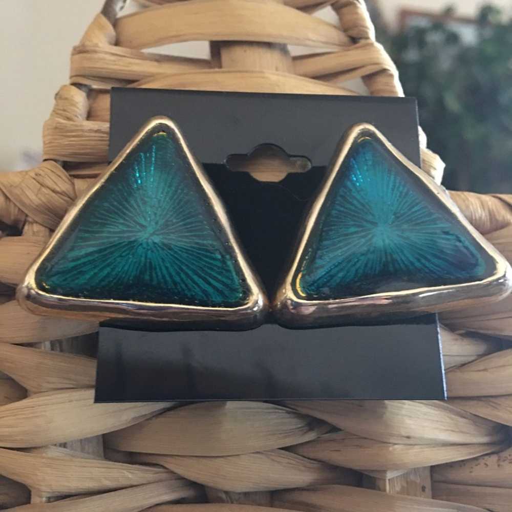 Vintage Vintage teal blue resin gold tone triangl… - image 1