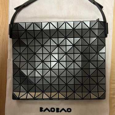 Extreme beauty Issey Miyake Bao Bao bag