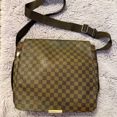 Louis Vuitton Damier Messenger bag