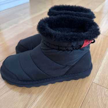 BEARPAW snow boots - image 1