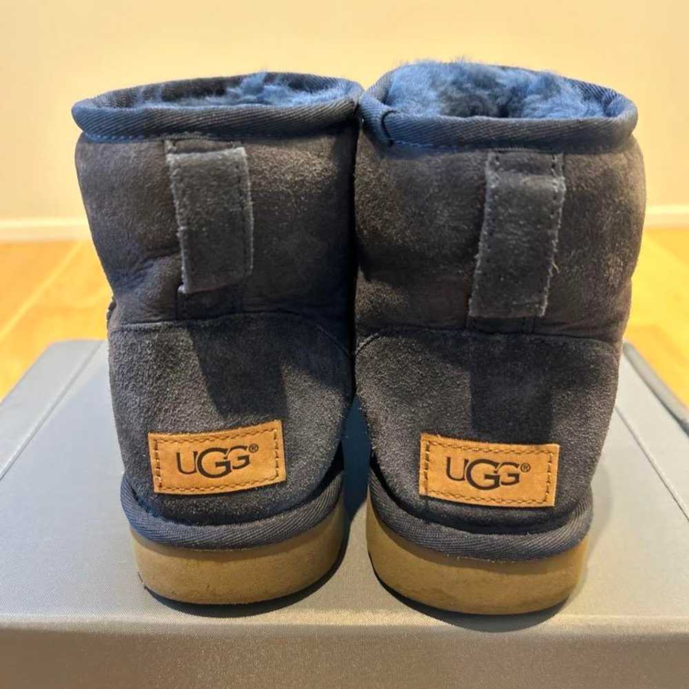 UGG sheepskin boots navy - image 2