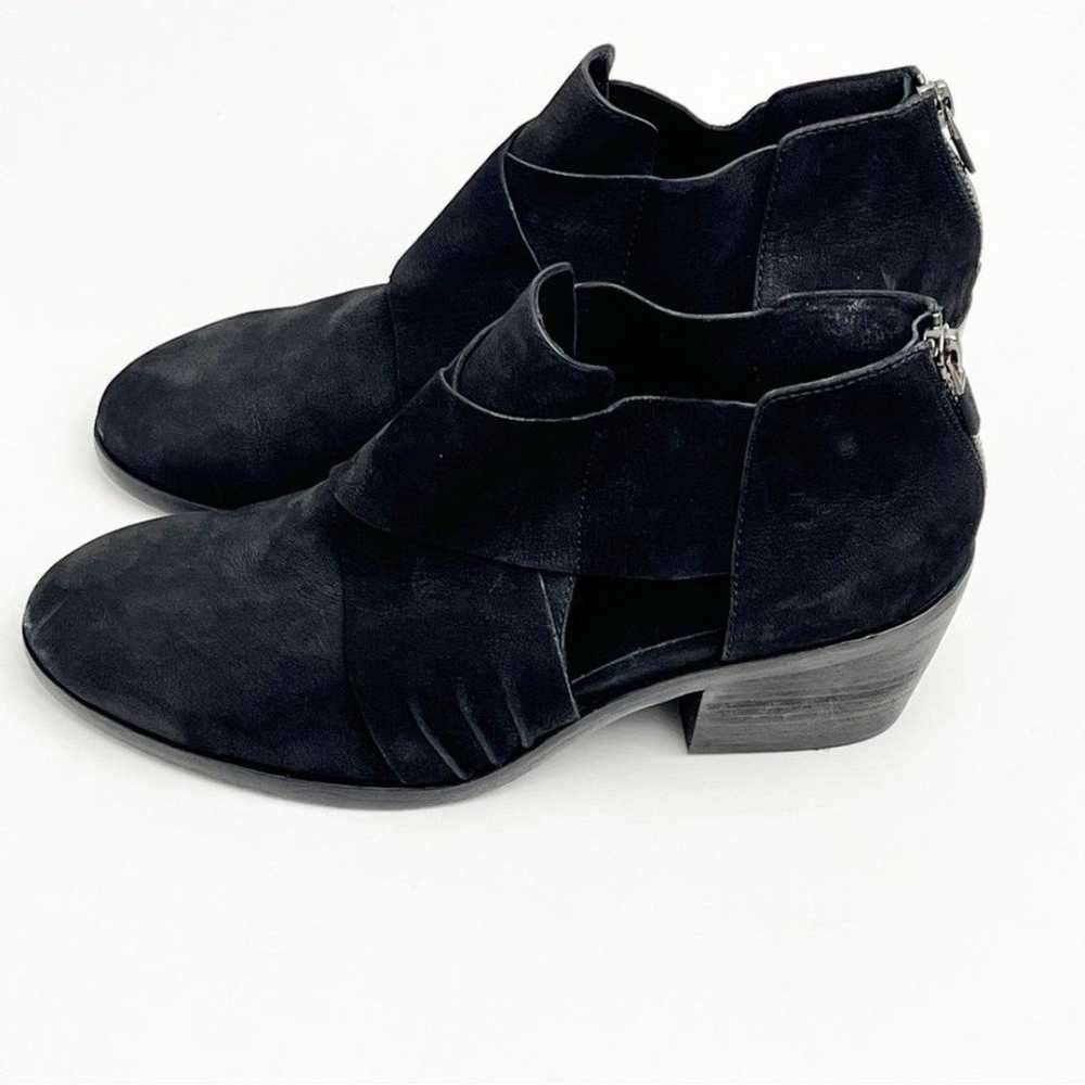 EILEEN FISHER Walt Black Leather Side Cutout Cros… - image 6