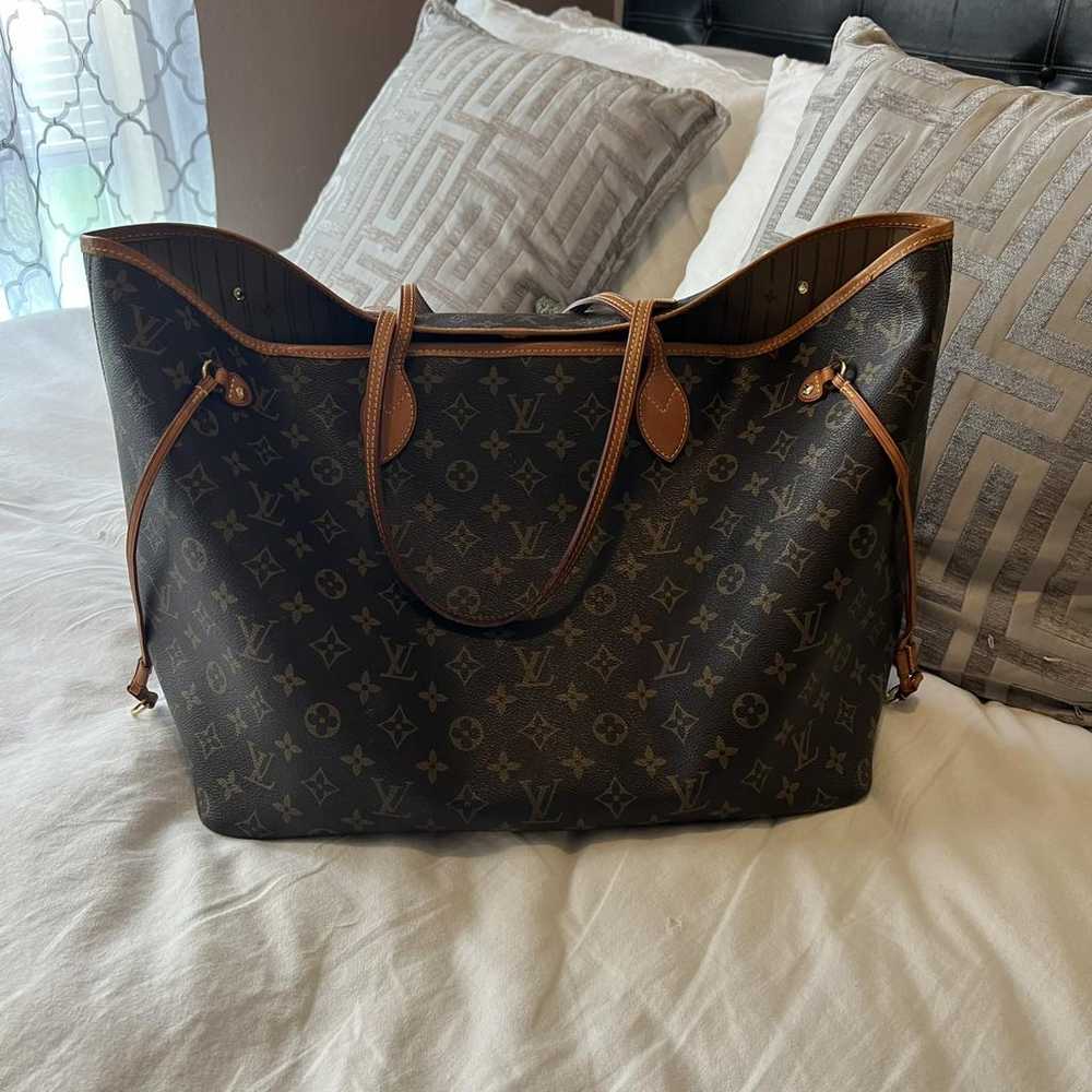 Louis Vuitton Neverfull leather tote - image 3