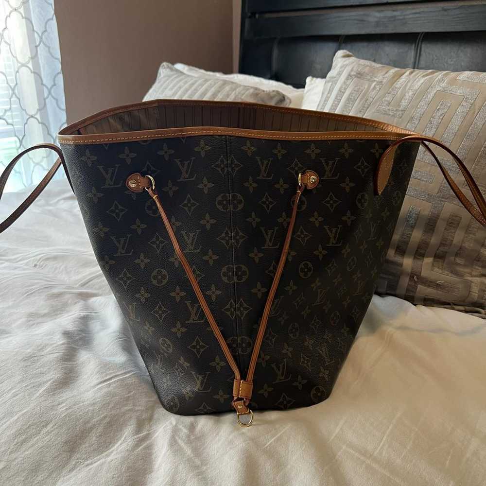 Louis Vuitton Neverfull leather tote - image 4