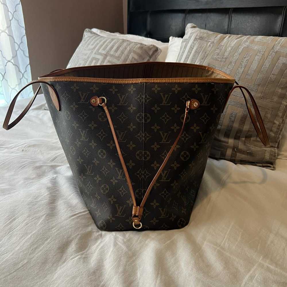 Louis Vuitton Neverfull leather tote - image 5