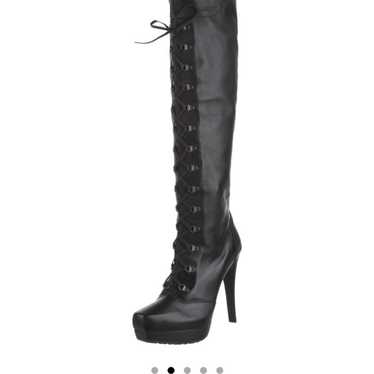 Stuart Weitzman boots