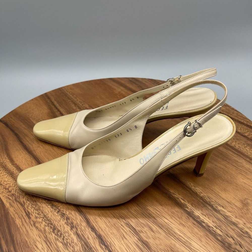 Vintage Salvatore Ferragamo Cream Slingback Pumps… - image 3