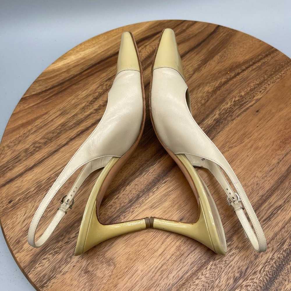 Vintage Salvatore Ferragamo Cream Slingback Pumps… - image 6