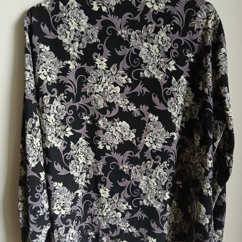 Covington Woman 16W Black Floral Blouse....v21 - image 10