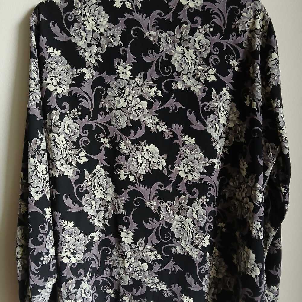 Covington Woman 16W Black Floral Blouse....v21 - image 12