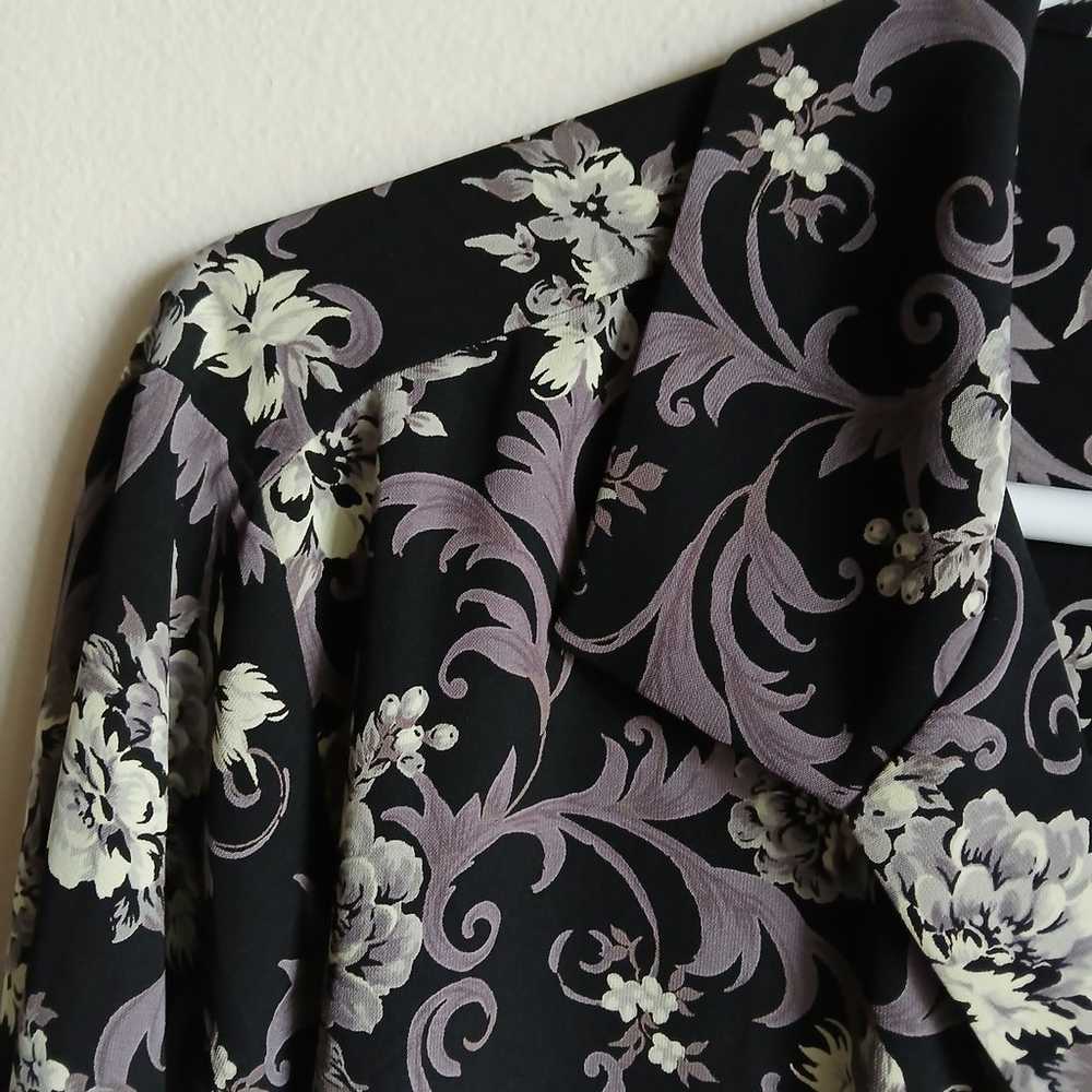 Covington Woman 16W Black Floral Blouse....v21 - image 6