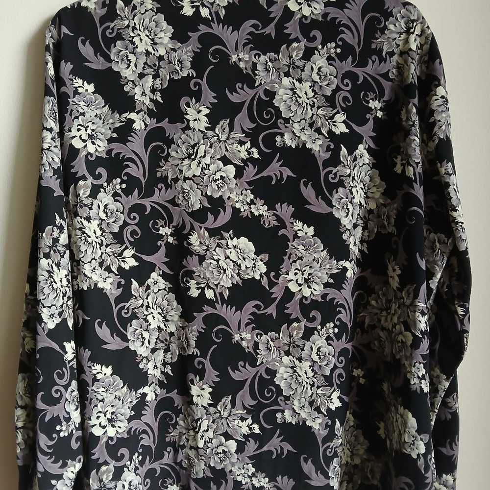 Covington Woman 16W Black Floral Blouse....v21 - image 9