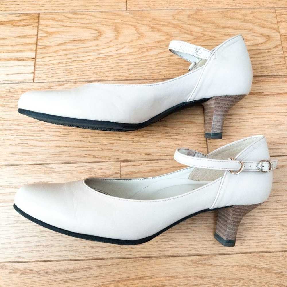 GIRO ◆ Strap-Back Pumps ◆ Beige ◆ 23.0cm EE - image 3