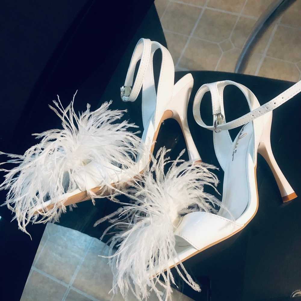 NWOT Lulus Harlee White Patent Feather High Heel … - image 8