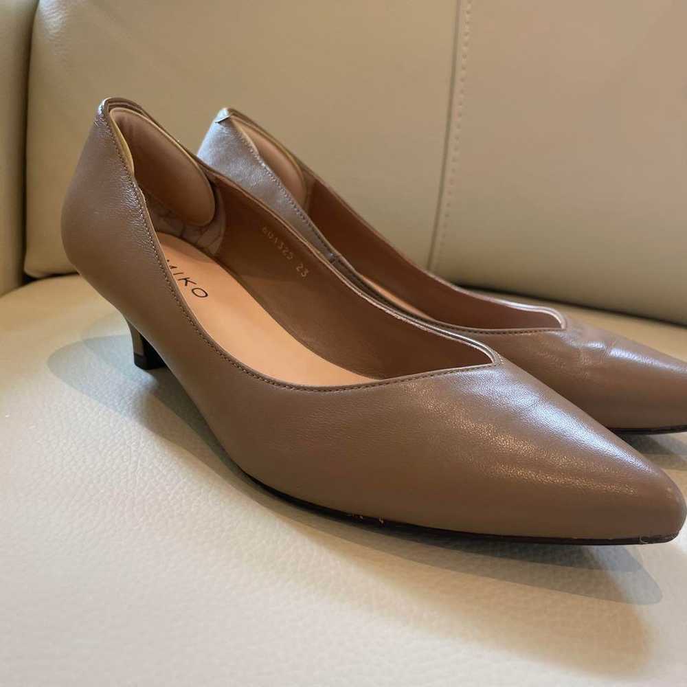 HIMIKO Beige Pointed-Toe Pumps - image 2