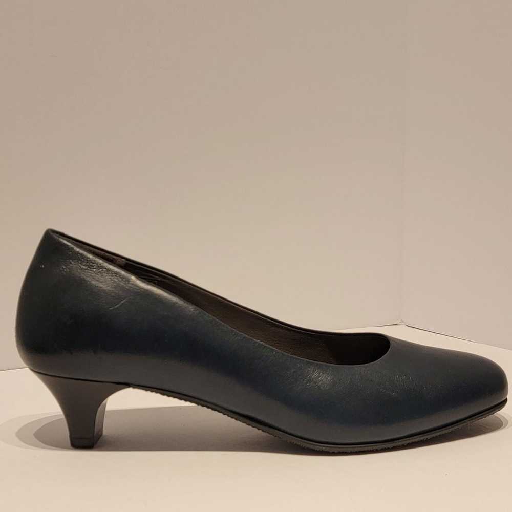 Women's Elaine Kitten heels in Navy size 10. - image 2