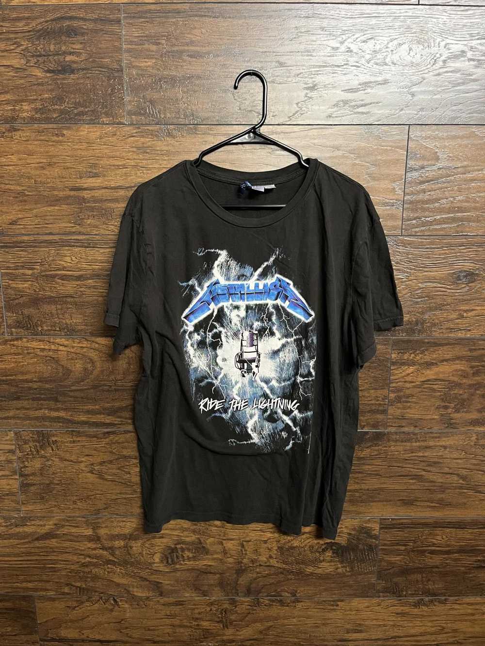 Divided Metallica Ride Lightning 1984 Tour T-shir… - image 1