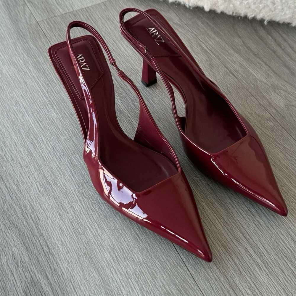 Stylish burgundy heels - image 3