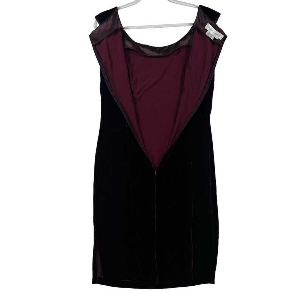 Maggy London Women's Red Velvet Sheath Dress Size… - image 4