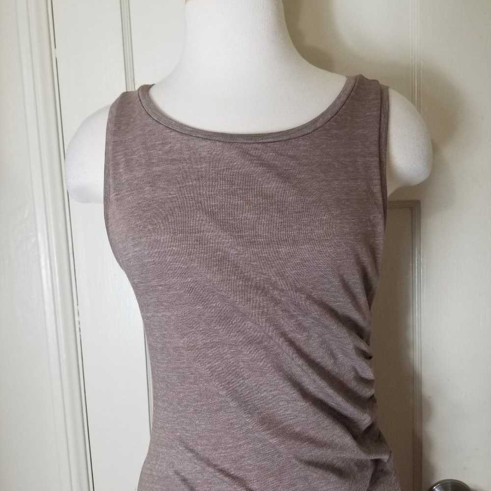 LEITH S taupe heathered sleeveless ruched side ro… - image 5