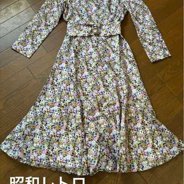 Showa Retro One-Piece Dress with Matching Belt - image 1