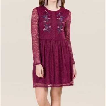 Francesca’s “Reagan” Embroidered Lace Dress