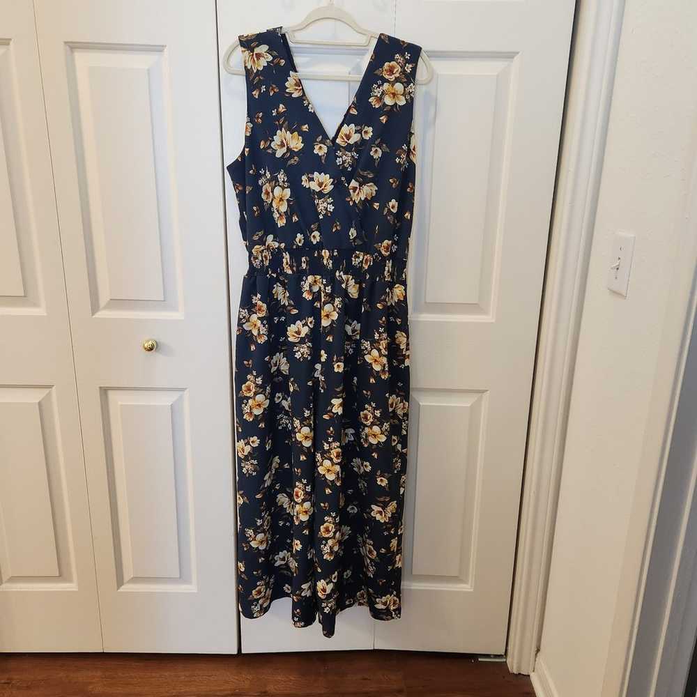 Apt 9 Womens Sz XXL V-Neck Navy Blue Floral Jumps… - image 1