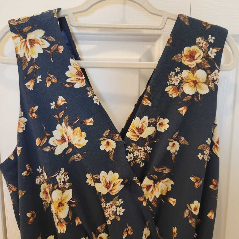 Apt 9 Womens Sz XXL V-Neck Navy Blue Floral Jumps… - image 5