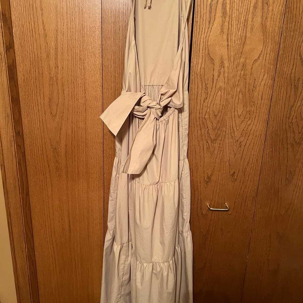 NWOT New Gap Tieback halter maxi dress pockets be… - image 3