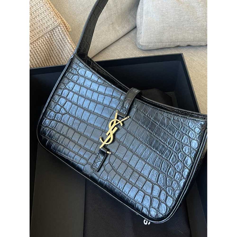 Saint Laurent Le 5 à 7 leather handbag - image 2