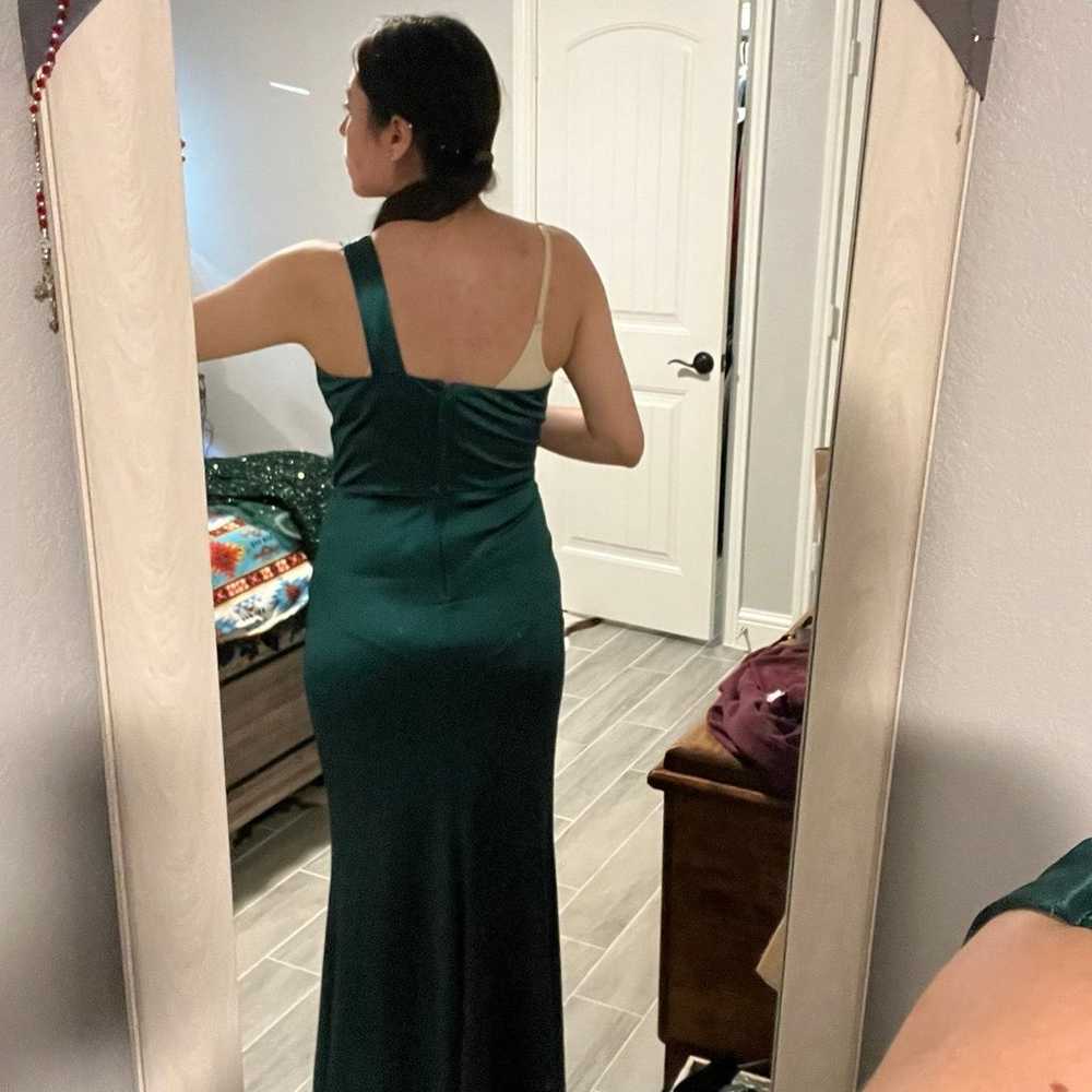 emerald green prom dress - image 4