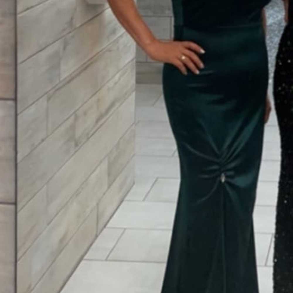 emerald green prom dress - image 5